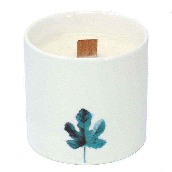 Hygge botanische Holzdocht-Duftkerze – Marsh Violet – Ansicht 2
